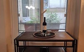 Cozy Apt Heart Of Paris, 3 Mins Louvre
